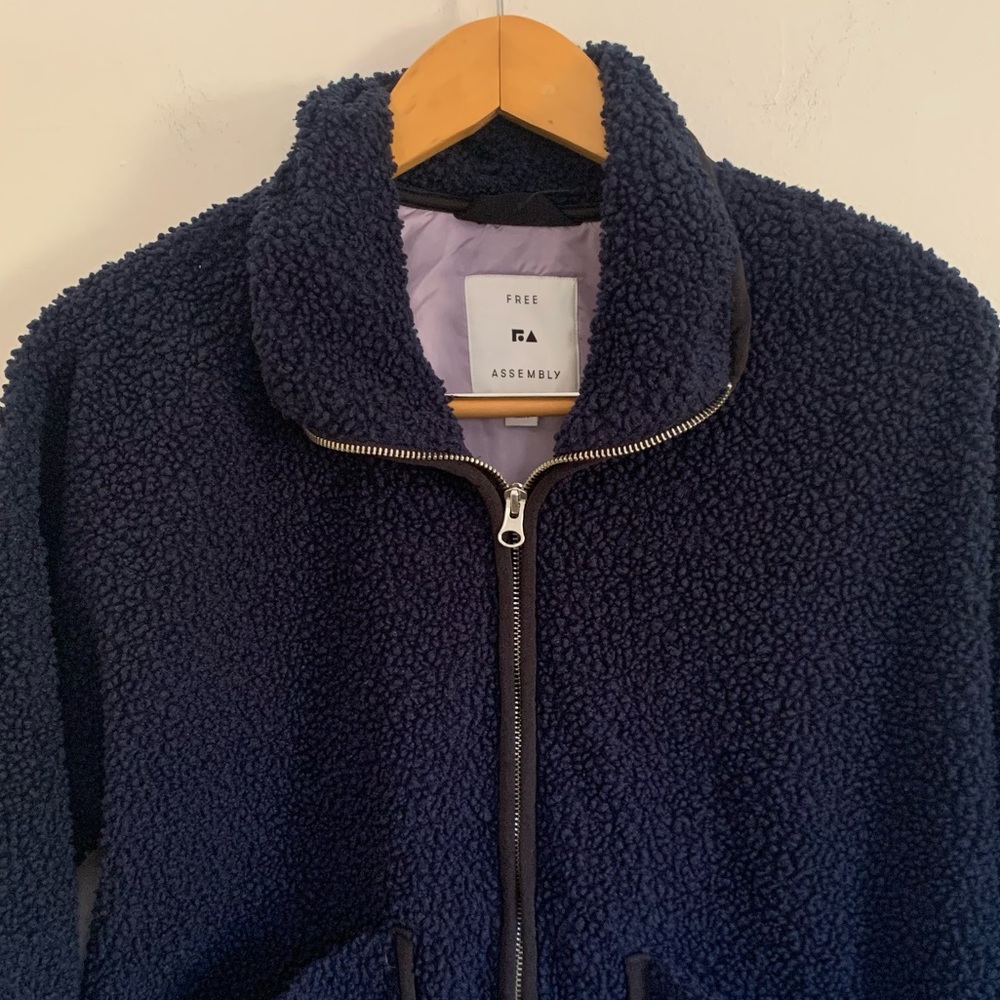 Free Assembly Zip Up Faux Sherpa Jacket Front Patch Pockets Blue Size M - Picture 2 of 6